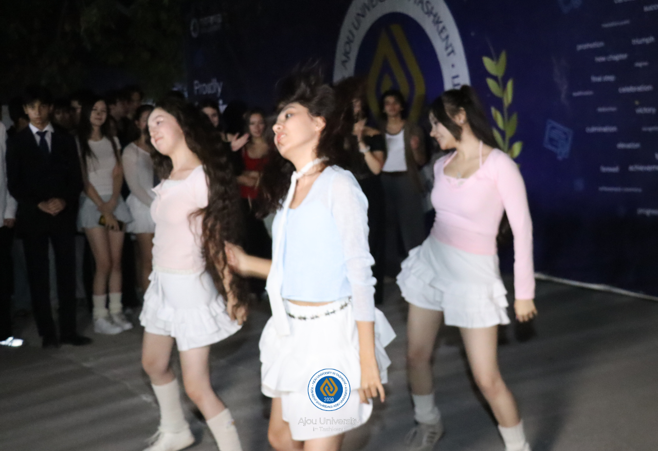 The celebration at Ajou yesterday didn't end with the presentation of diplomas!